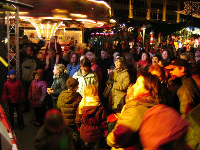 gal/2007/2007 Lichblicke Radio Essen Weihnachtsmarkt/2007 Saitentwist Lichtblicke Radio Essen Weihnachtsmarkt 8.12. 111.jpg